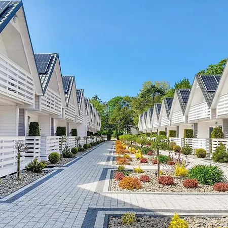 Vakantiehuis 2 Bedroom Beautiful In Darlowko