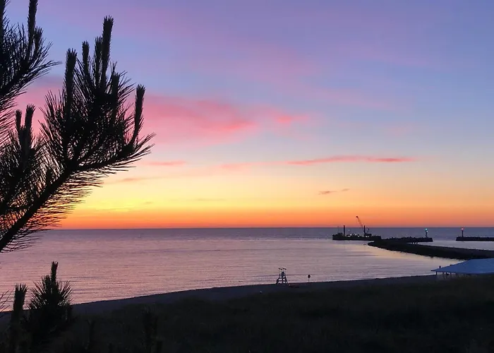 2 Bedroom Beautiful In Darłówko