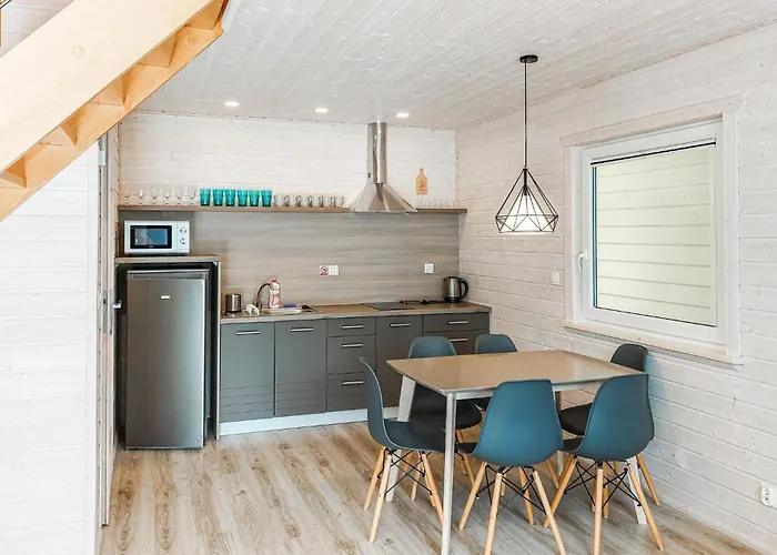 2 Bedroom Beautiful In Prázdninový dům *